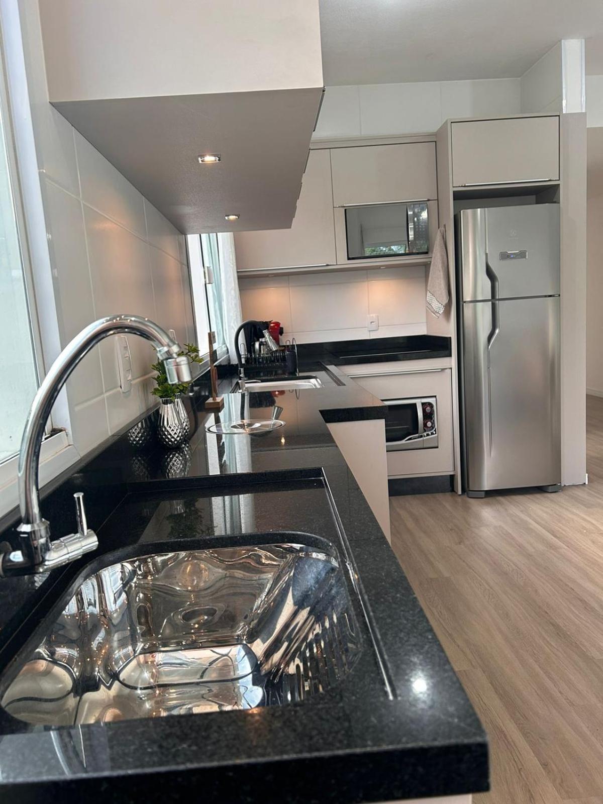 Apartment A 1 Min Da Br 101 E A 15 Min De Florianopolis *
